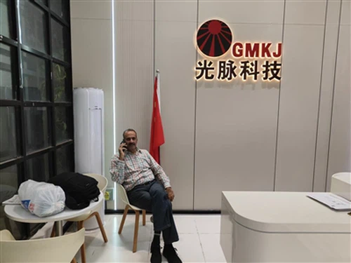 パキスタンの顧客イジャズ氏が深センのGMKJ工場を訪問